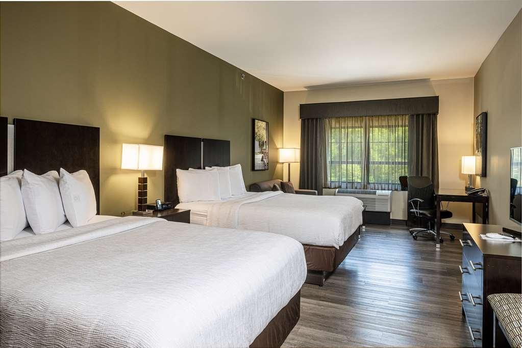 Best Western Plus Franciscan Square Inn & Suites Steubenville Kamer foto